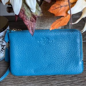 COACH pebbled leather teal/blue wristlet